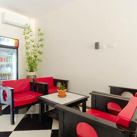 RedDoorz Plus @ West Nautical Road Puerto Galera Exterior foto
